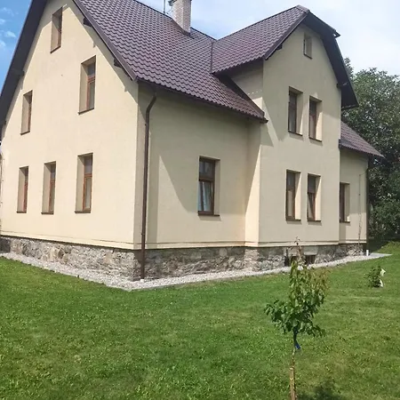 Pavlinka Losiny 招待所 3*